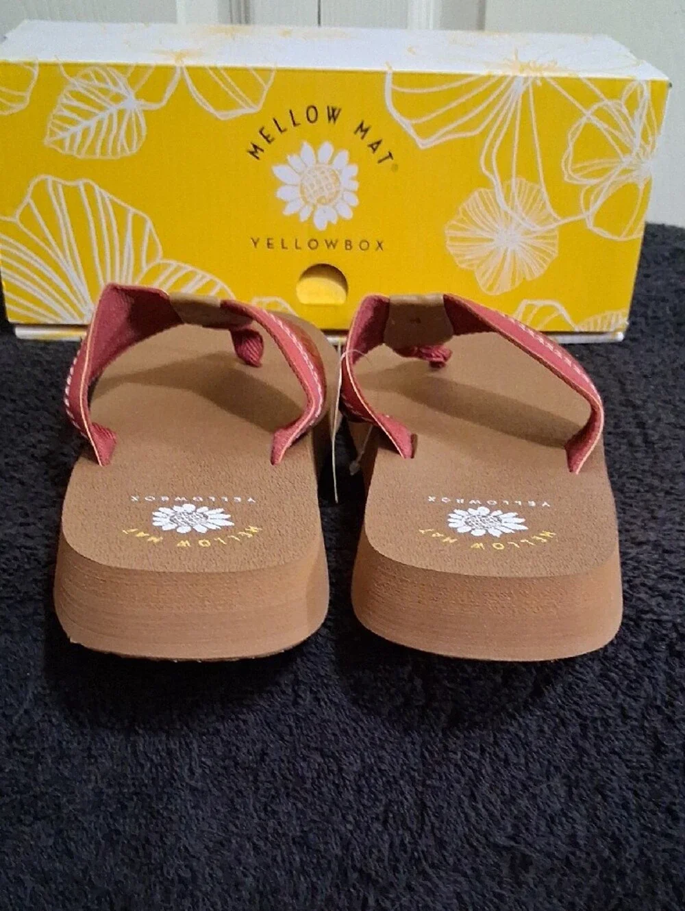 Yellow Box Mellow Mat "Nolina" Red Flip Flop Sandals - Tooled Straps - 9½ - Picture 5 of 9